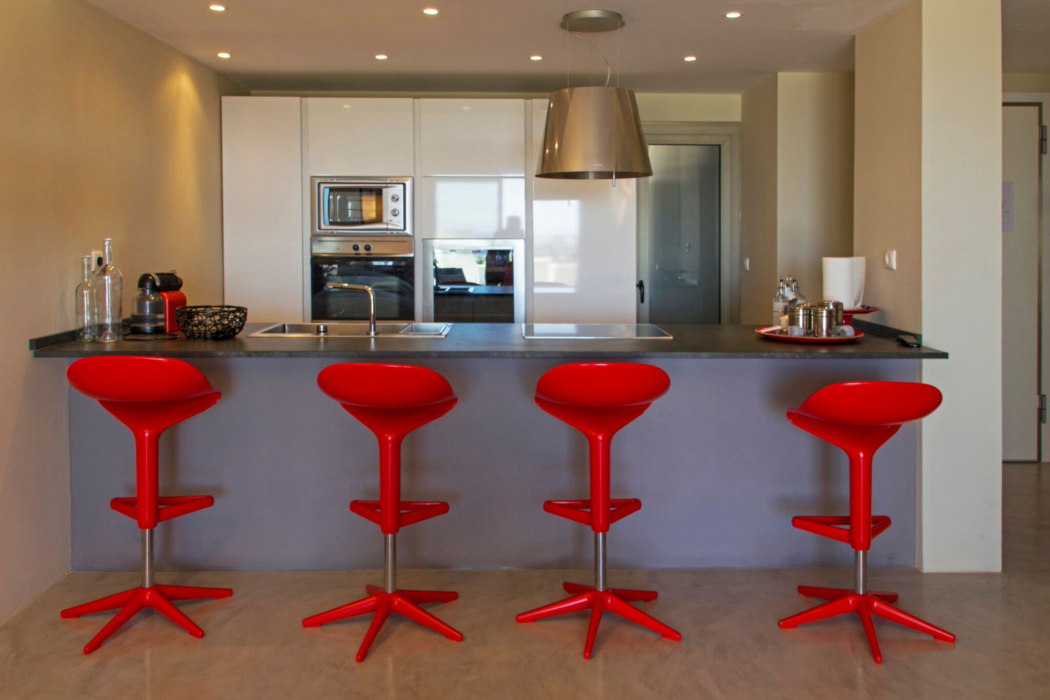 Resa estates longterm rental summer 2022 Ibiza cala Tarida  kitchen bar.jpg